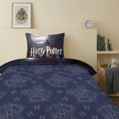 AymaxParure housse de couette enfant mixte HARRY POTTER bleu nuit réversible en polycoton 140x200 cm + 1 taie
