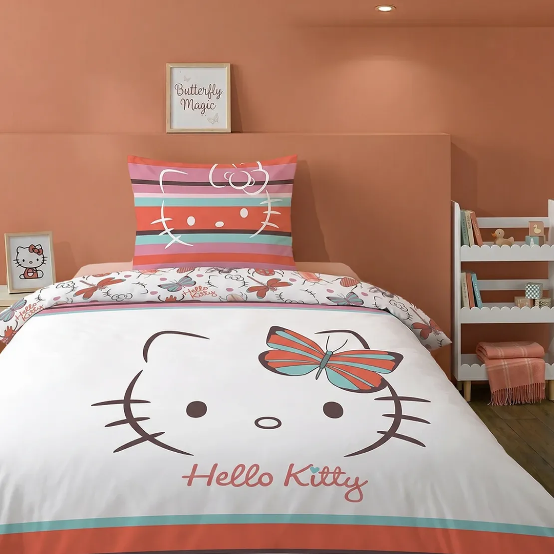 AymaxParure housse de couette fille HELLO KITTY blanc réversible en polycoton 140x200 cm + 1 taie