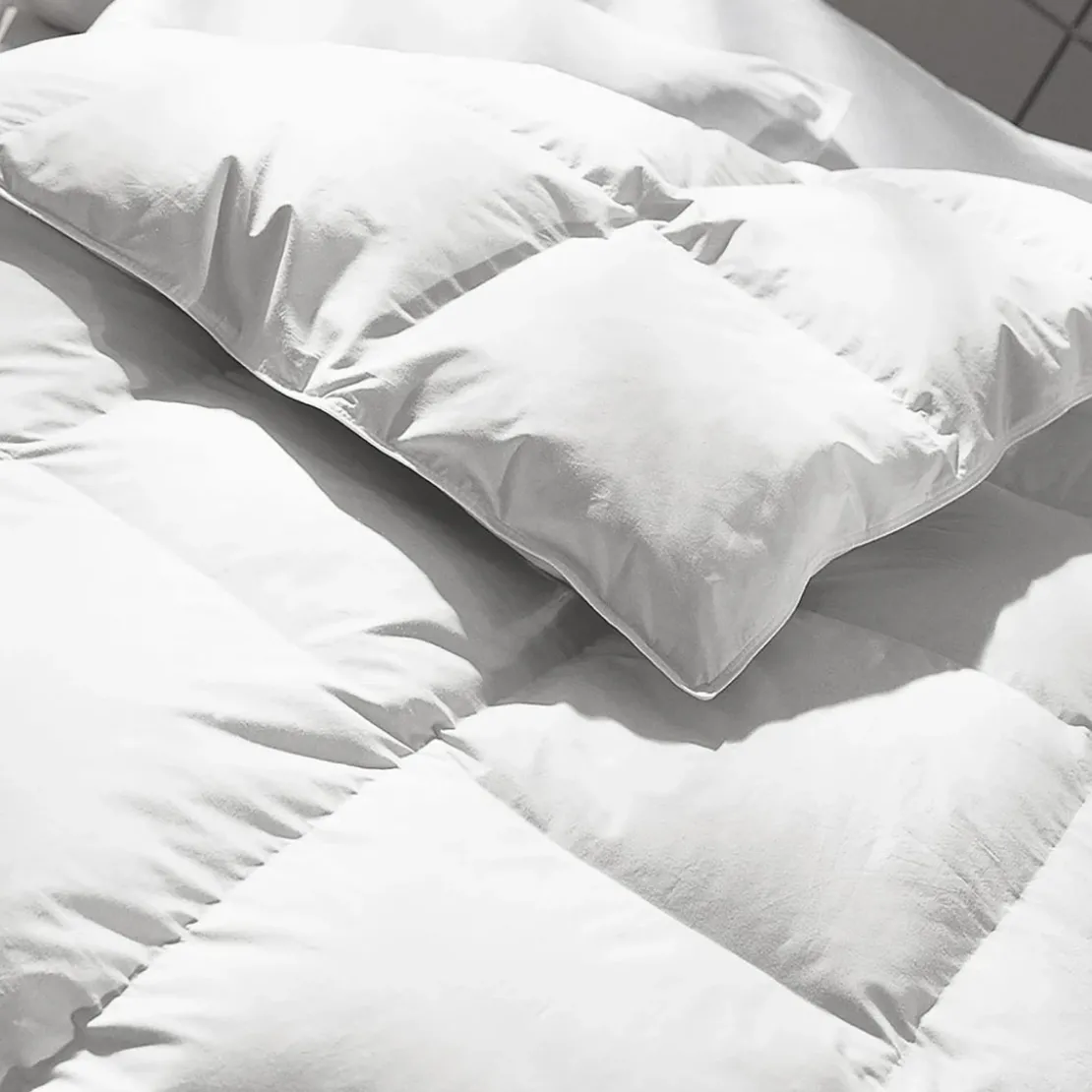 BecquetCouette chaude 200 g/m² blanche antiacariens - GAVARNIE Pyrénex