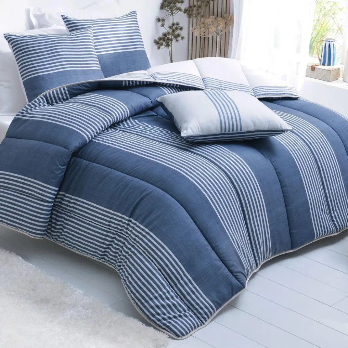BecquetCouette chaude 400 g/m² bleue à rayures - PLONGEON