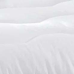 BecquetCouette légère 200 g/m² blanche anti-transpiration et anti-tache - SERENITE