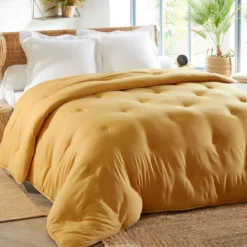 BecquetCouette légère 200 g/m² Microfibre lavée jaune ocre - ZEPHYR