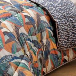 BecquetCouette légère 200 g/m² réversible verte à motif tropical - NATURA DÉCO