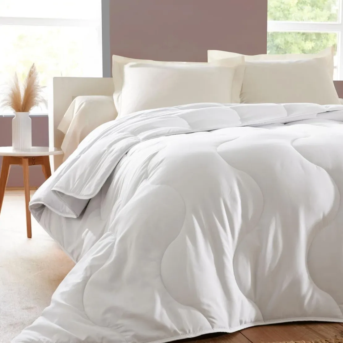 BecquetCouette tempérée 350 g/m² blanche unie en microfibre - DOUCEUR