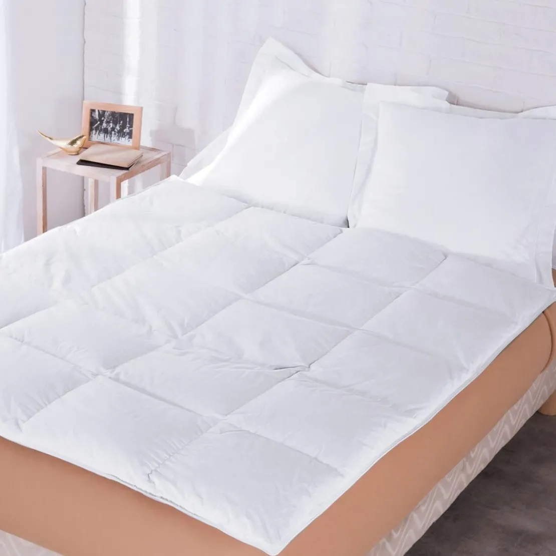 BecquetCouette très chaude 250 g/m² blanche antiacariens - LIMOUX Pyrénex