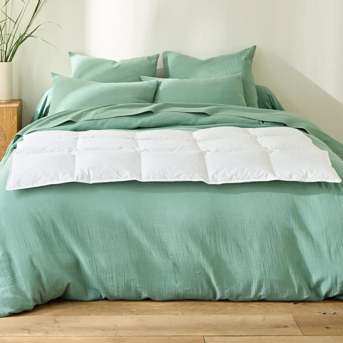 BecquetCouette très chaude 250 g/m² blanche antiacariens - LIMOUX Pyrénex