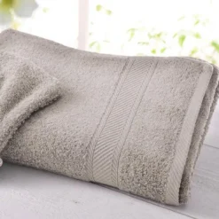BecquetDrap de bain coton prélavé 420 g/m² CLAIRE - gris galet