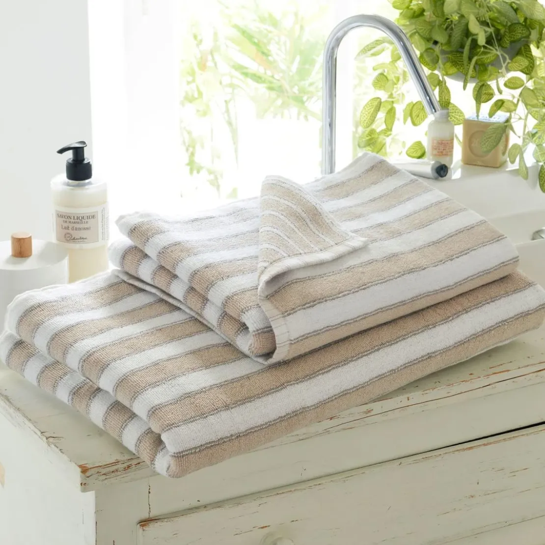 BecquetDrap de bain en coton beige motif rayures - Collection LAURA