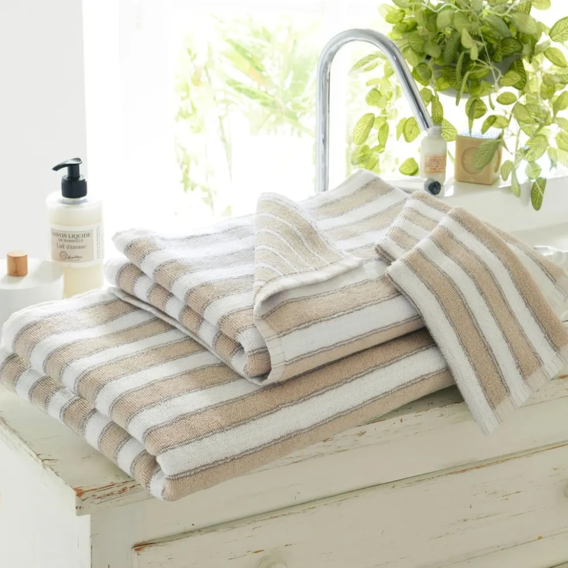 BecquetDrap de bain en coton beige motif rayures - Collection LAURA