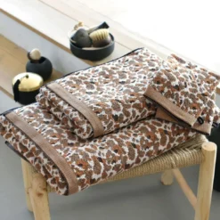 BecquetDrap de bain en coton 520 g/m² marron motif léopard - Collection EP. LEOPA