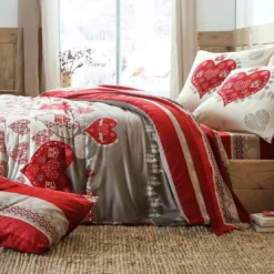 BecquetDrap housse coton rouge à motif placé écru - VALMOREL