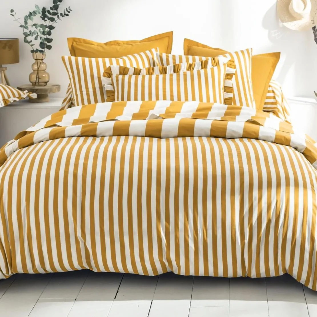 BecquetDrap housse en coton jaune ocre à rayures - ANDERSON