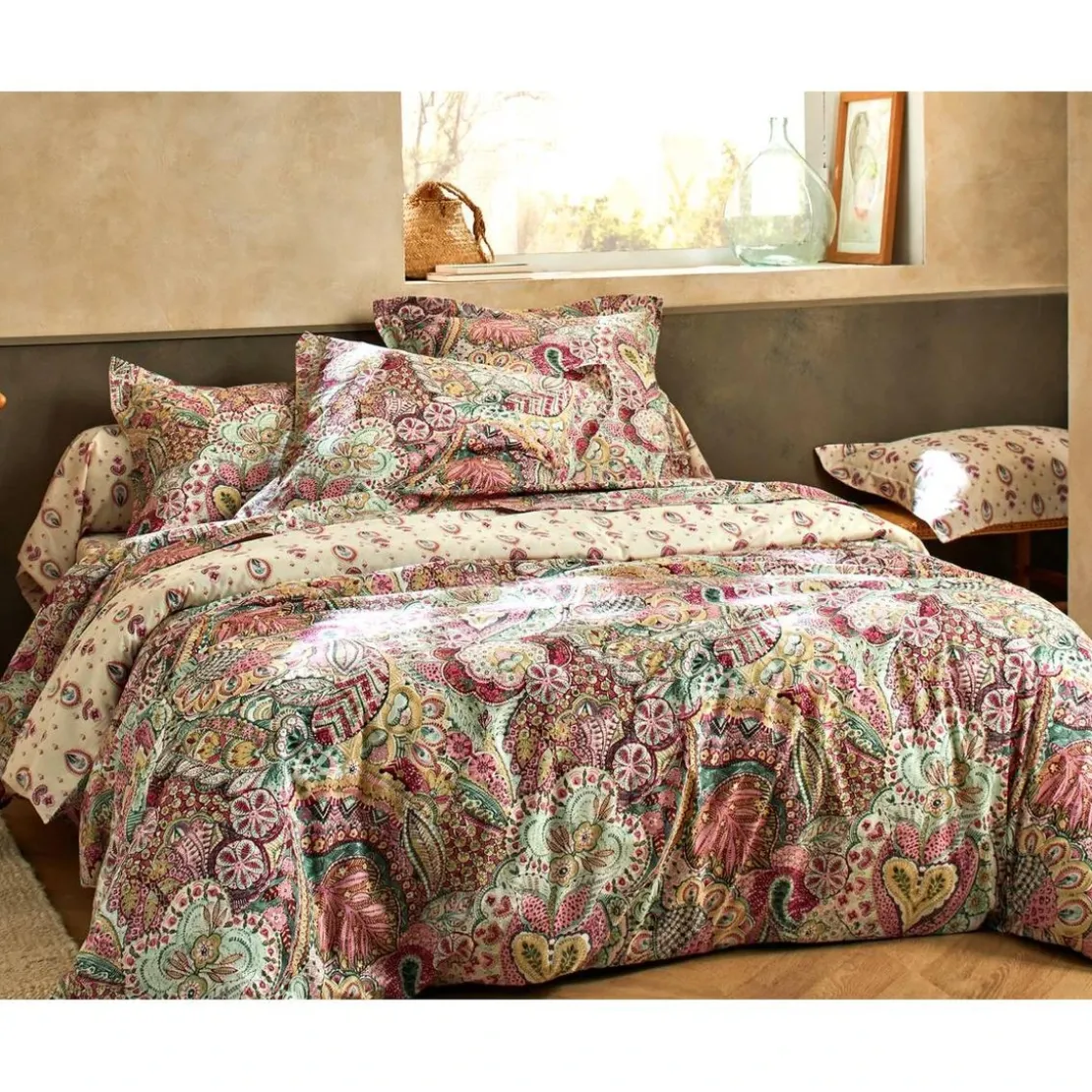 BecquetDrap-housse en coton LITTLE FIOLE fleurs style cachemire multicolore