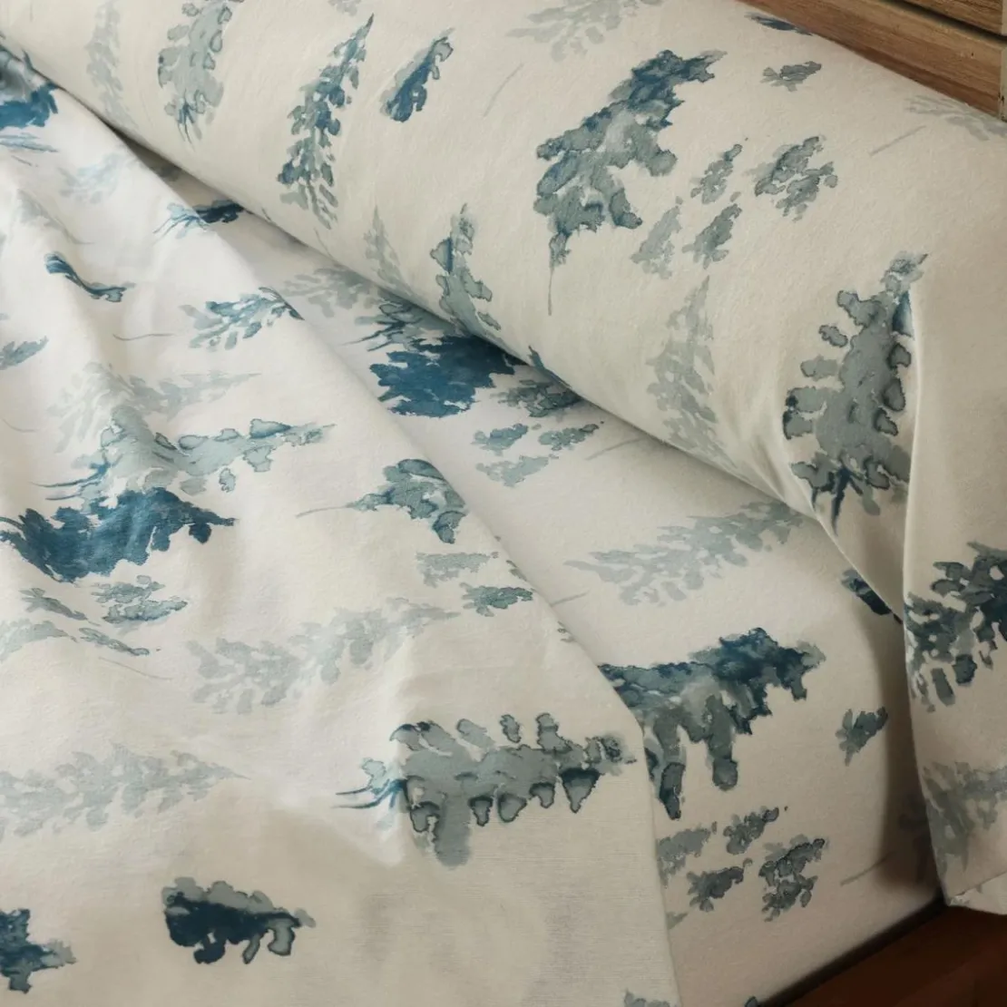 BecquetDrap-housse en flanelle écru imprimé montagne bleue - BLUE SALEN