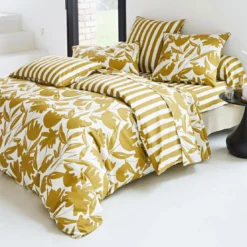 BecquetDrap-housse percale de coton MARTIKA - jaune ocre