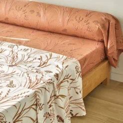 BecquetDrap housse percale de coton terracotta motif végétal - collection SOUFLE DE PAILLE