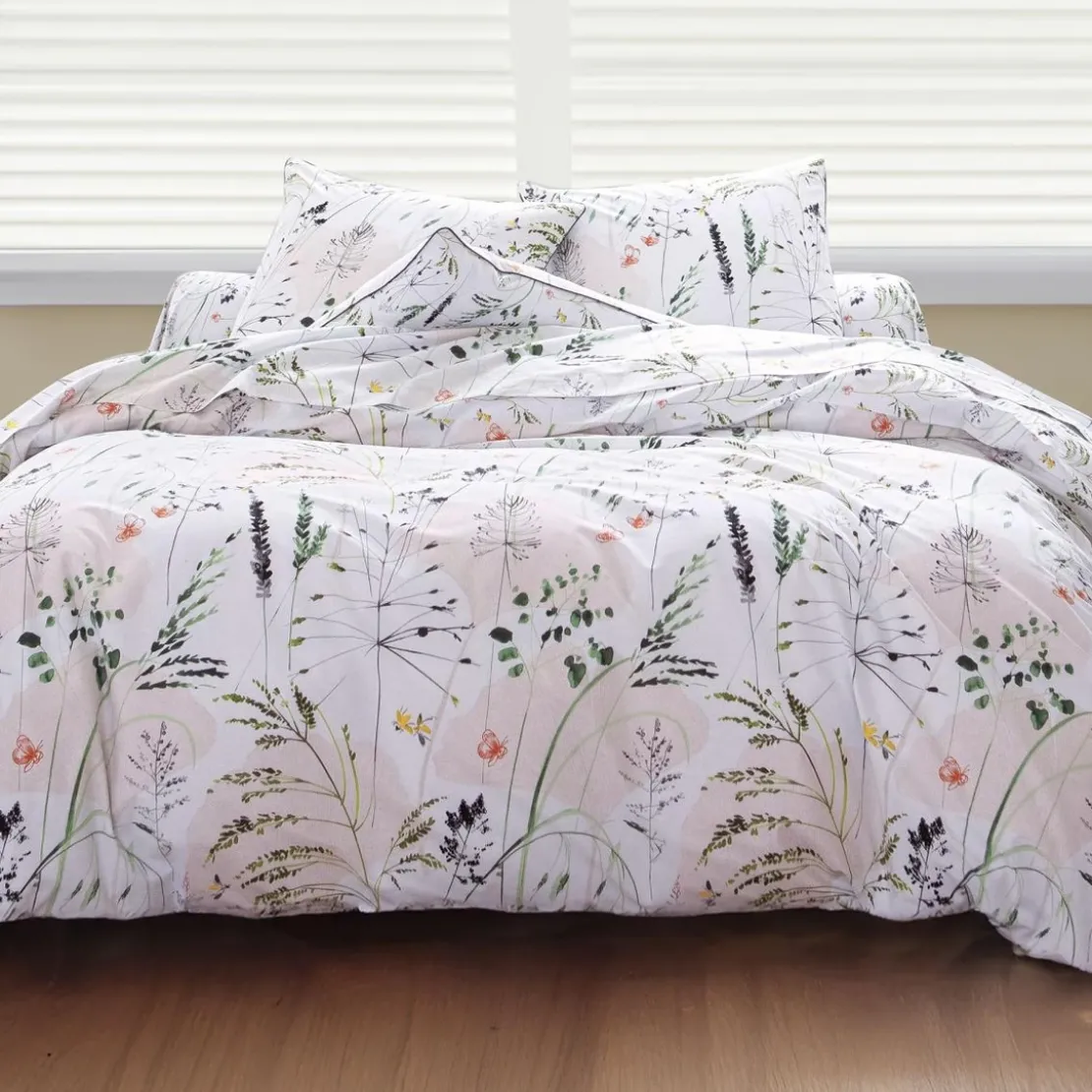 BecquetDrap housse percale de coton blanc motif végétal multicolore - Collection FRAICHEUR