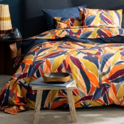 BecquetDrap housse PIA percale motif feuillage multicolore