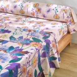 BecquetDrap plat coton beige rosé motif floral multicolore - Collection IMAGINAIRE