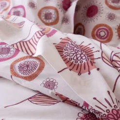 BecquetDrap plat coton blanc imprimé floral rose - FIFTY ROSE