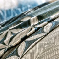 BecquetDrap plat en coton bleu grisé effet patchwork - ILE DE CANDIE