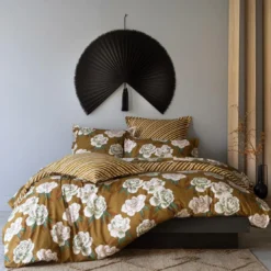 BecquetDrap plat en coton camel à motif floral - RAFFINEMENT