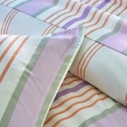 BecquetDrap plat en coton lilas à rayures multicolores - HARMONIE