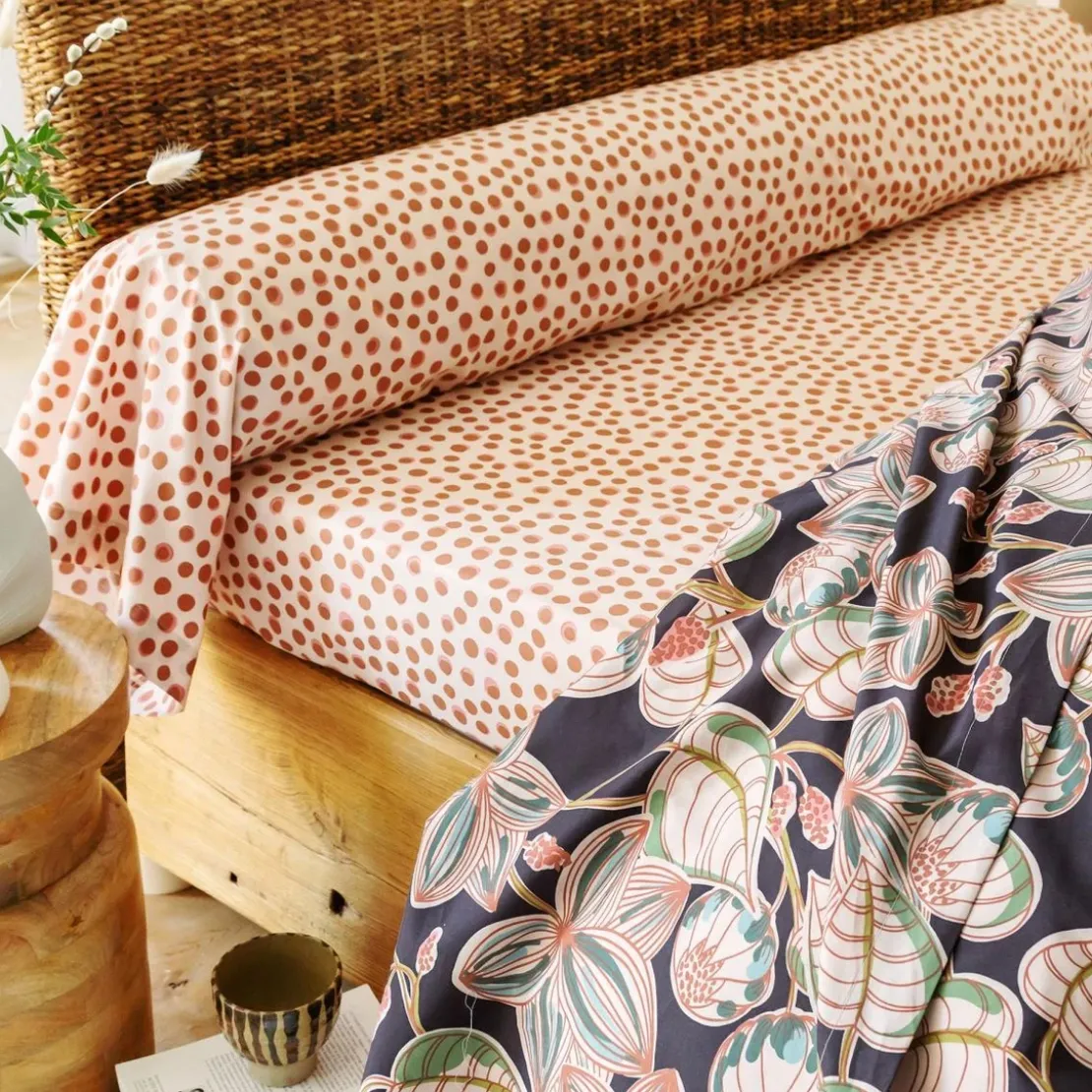 BecquetDrap plat en percale de coton noir charbon à motif tropical - GILI