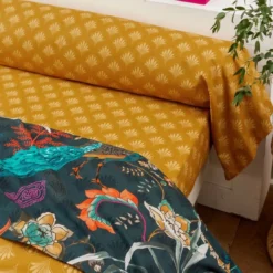 BecquetDrap plat motif fleurs et paons DR. MAGNIFIQUE - multicolore