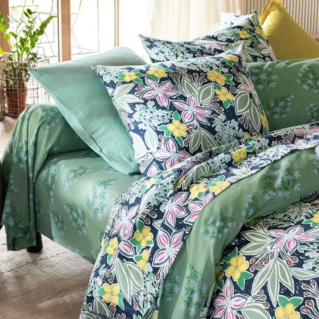BecquetDrap plat motif fleurs CUEILLETTE multicolore
