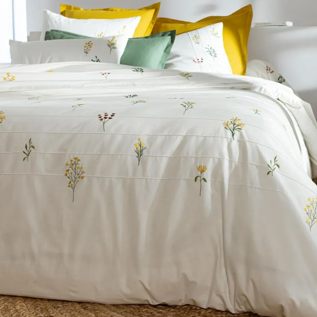 BecquetDrap plat percale de coton FLEURETTES - blanc cassé