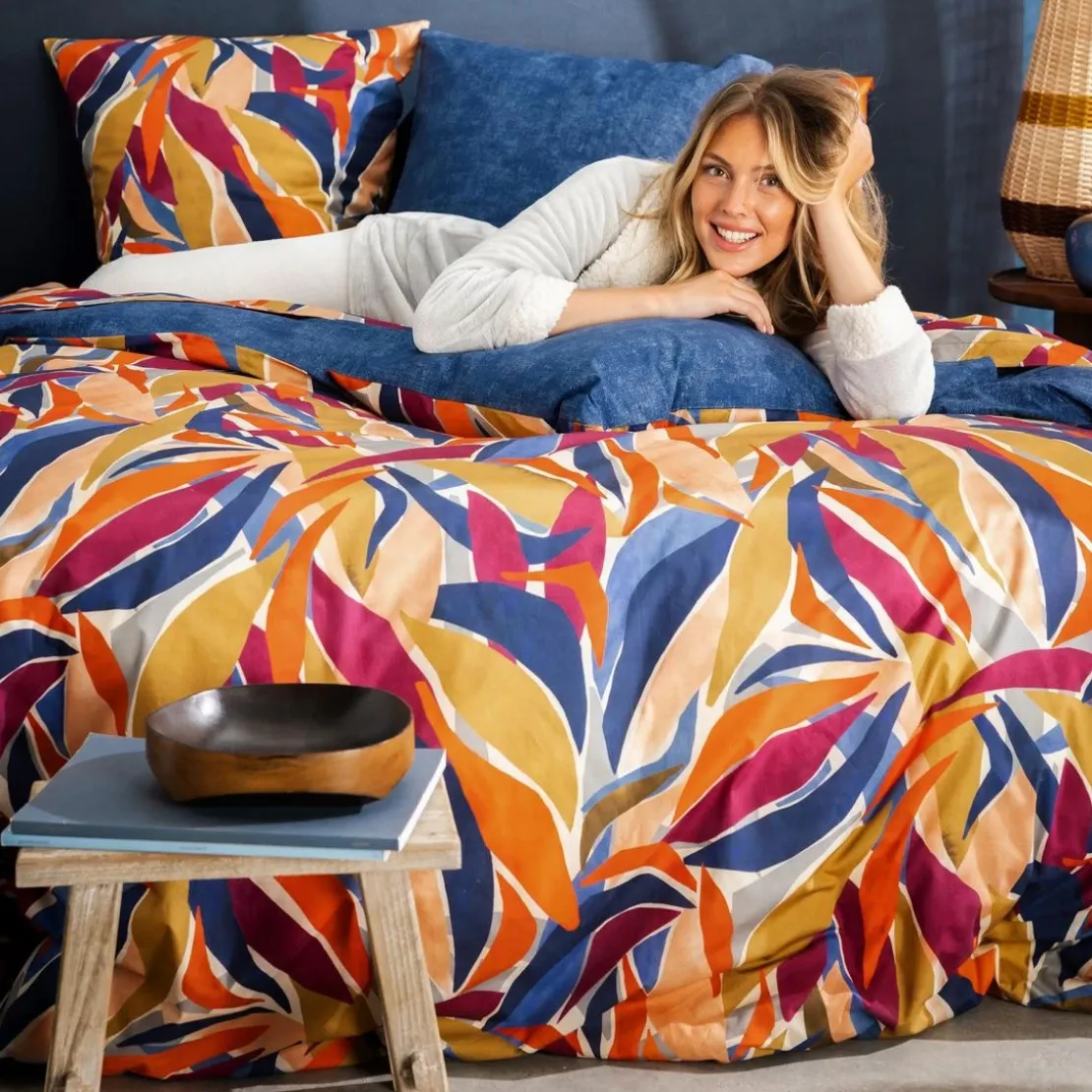BecquetDrap plat PIA percale motif feuillage multicolore