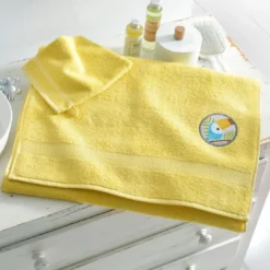 BecquetEnsemble serviette et gant de toilette enfant jaune mimosa - PETITES BÊTES