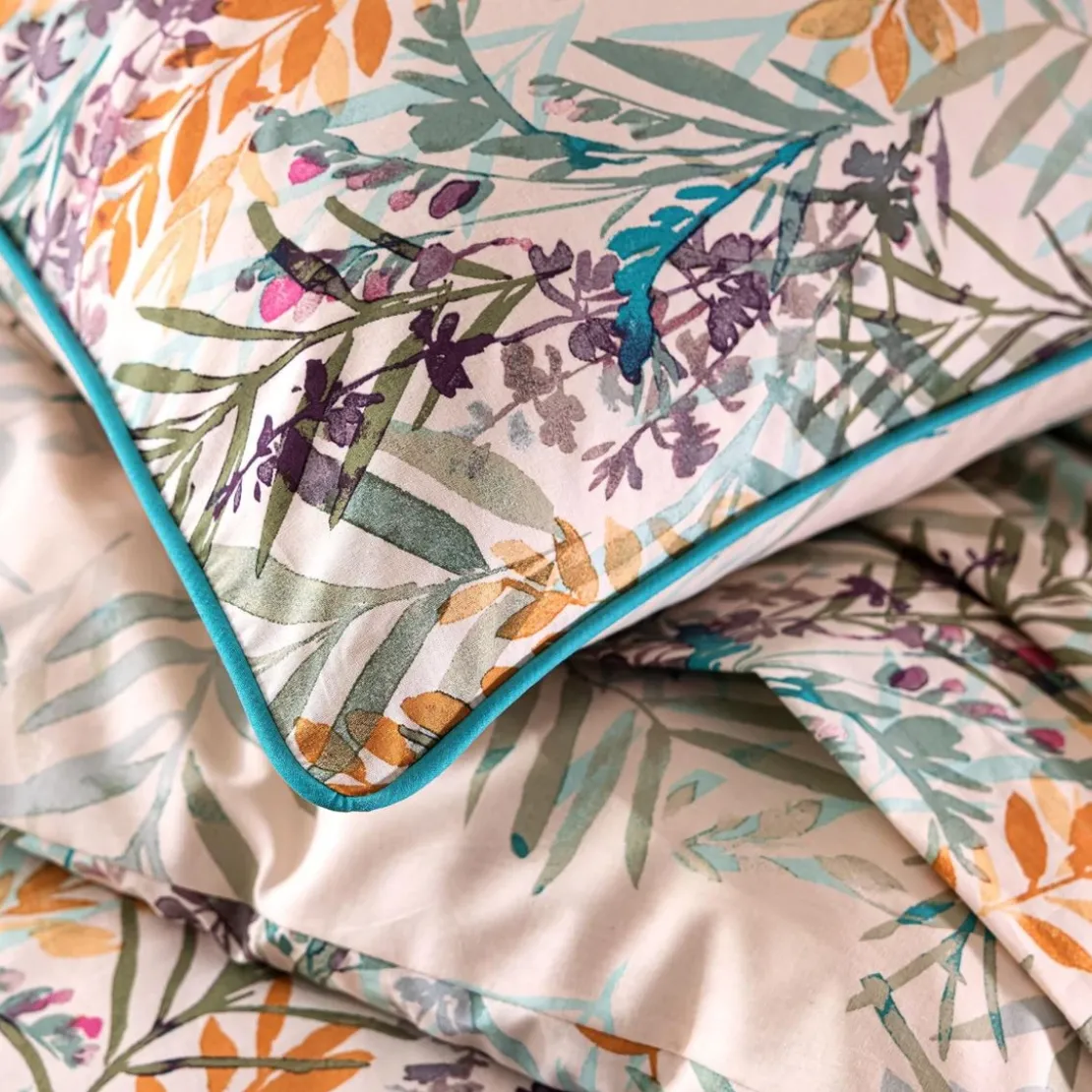BecquetHousse de couette coton beige réversible motif floral multicolore - Collection ECLOSION POETIQUE