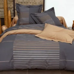 BecquetHousse de couette en coton réversible CARNABY à rayures placées - gris anthracite