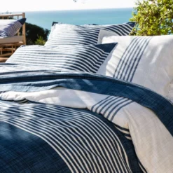 BecquetHousse de couette en coton réversible bleu marine à motif rayures écru - PLONGEON