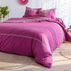 BecquetHousse de couette en percale de coton LAURINE brodée - rose fuchsia