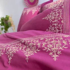 BecquetHousse de couette en percale de coton LAURINE brodée - rose fuchsia