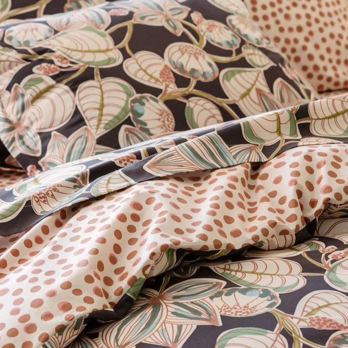 BecquetHousse de couette percale de coton réversible DR. GILI à motif feuillage - beige rose