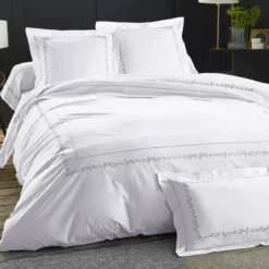 BecquetHousse de couette réversible en percale de coton blanc à motif brodé floral - ADELE