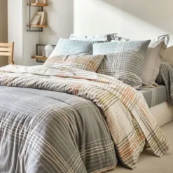 BecquetHousse de couette réversible en flanelle écru à rayures et carreaux - NOA