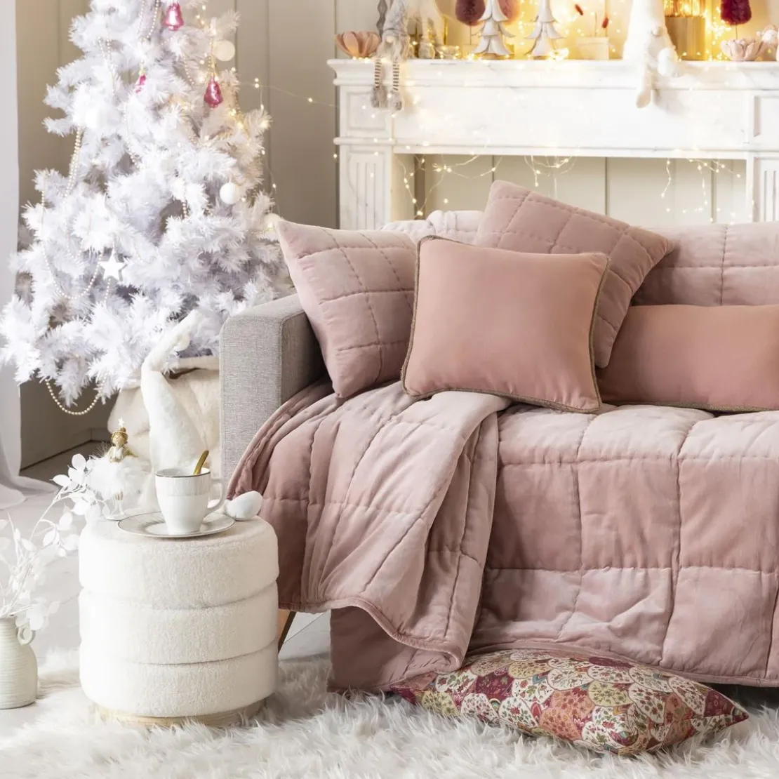 BecquetHousse de coussin en coton velours rose poudré - VALOU