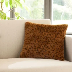 BecquetHousse de coussin en coton marron caramel - LEO