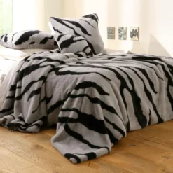 BecquetHousse de coussin en polyester noir - ZEBRU