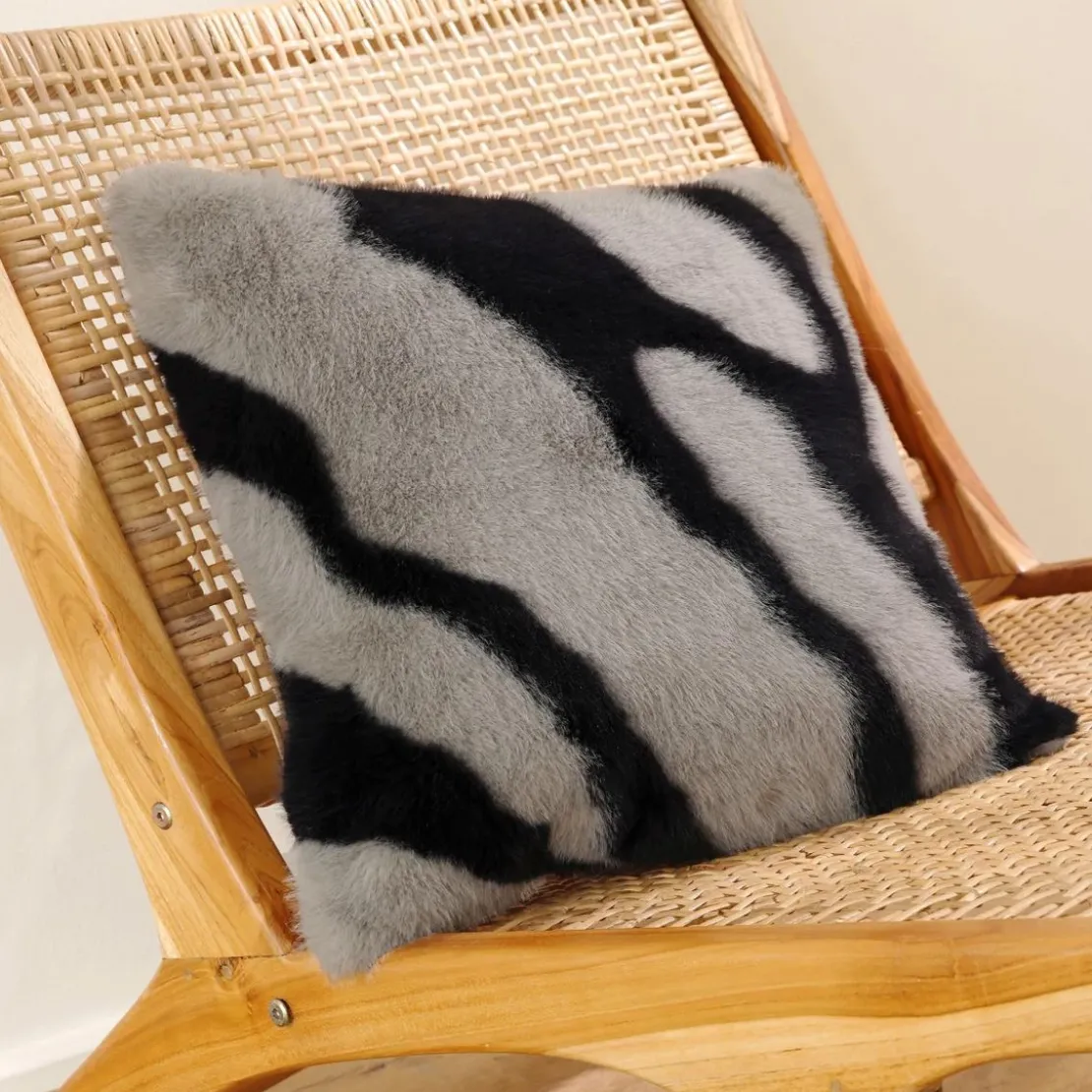 BecquetHousse d'oreiller en polyester noir - ZEBRU