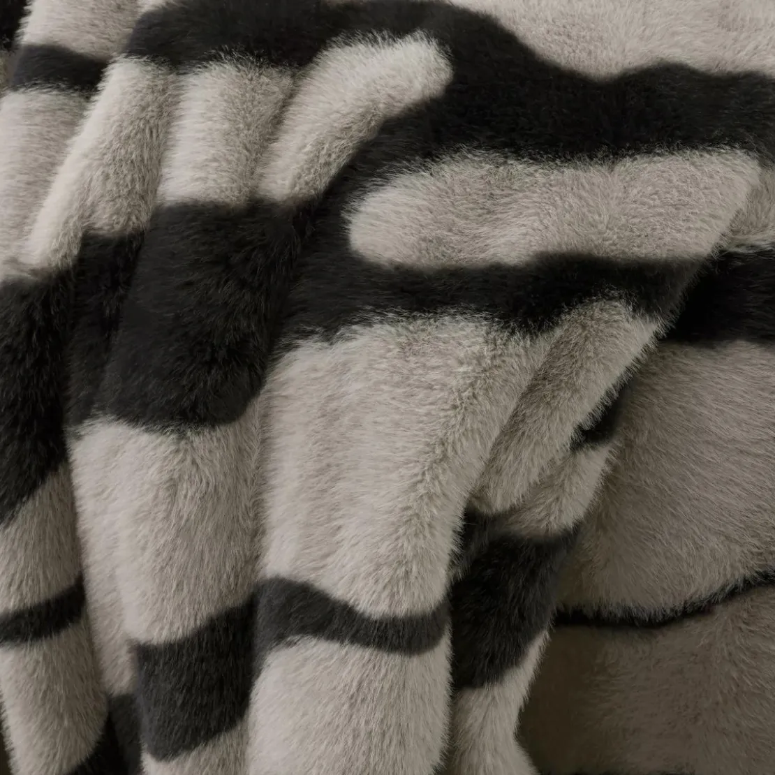 BecquetHousse d'oreiller en polyester noir - ZEBRU