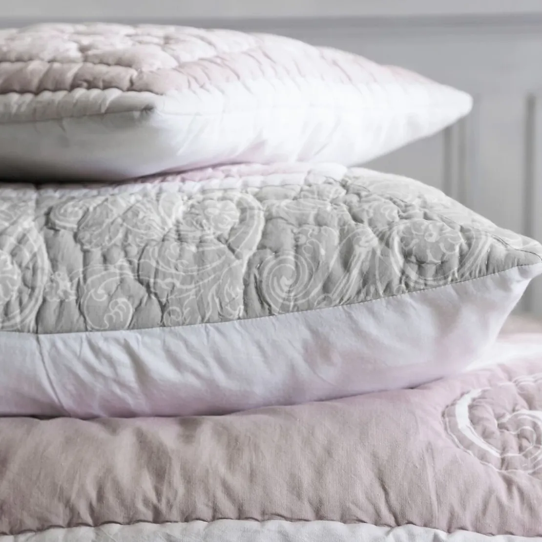 BecquetHousse d'oreiller ou de coussin en coton motif arabesquesvieux rose - TRIANON