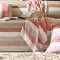 BecquetJeté de canapé ou fauteuil terracotta à rayures - TRÉPORT RAYE