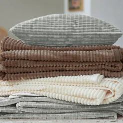 BecquetJeté de lit DOLCE - gris