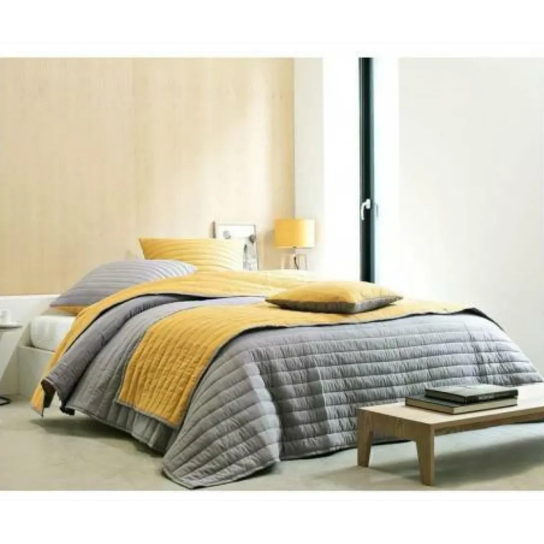 BecquetJeté de lit matelassé double face en polyester microfibres - curry